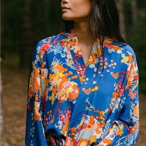 Bruno Mars Concert ROMEO + JULIET Print One Size Avanti Hawaii 100% Silk KIMONO